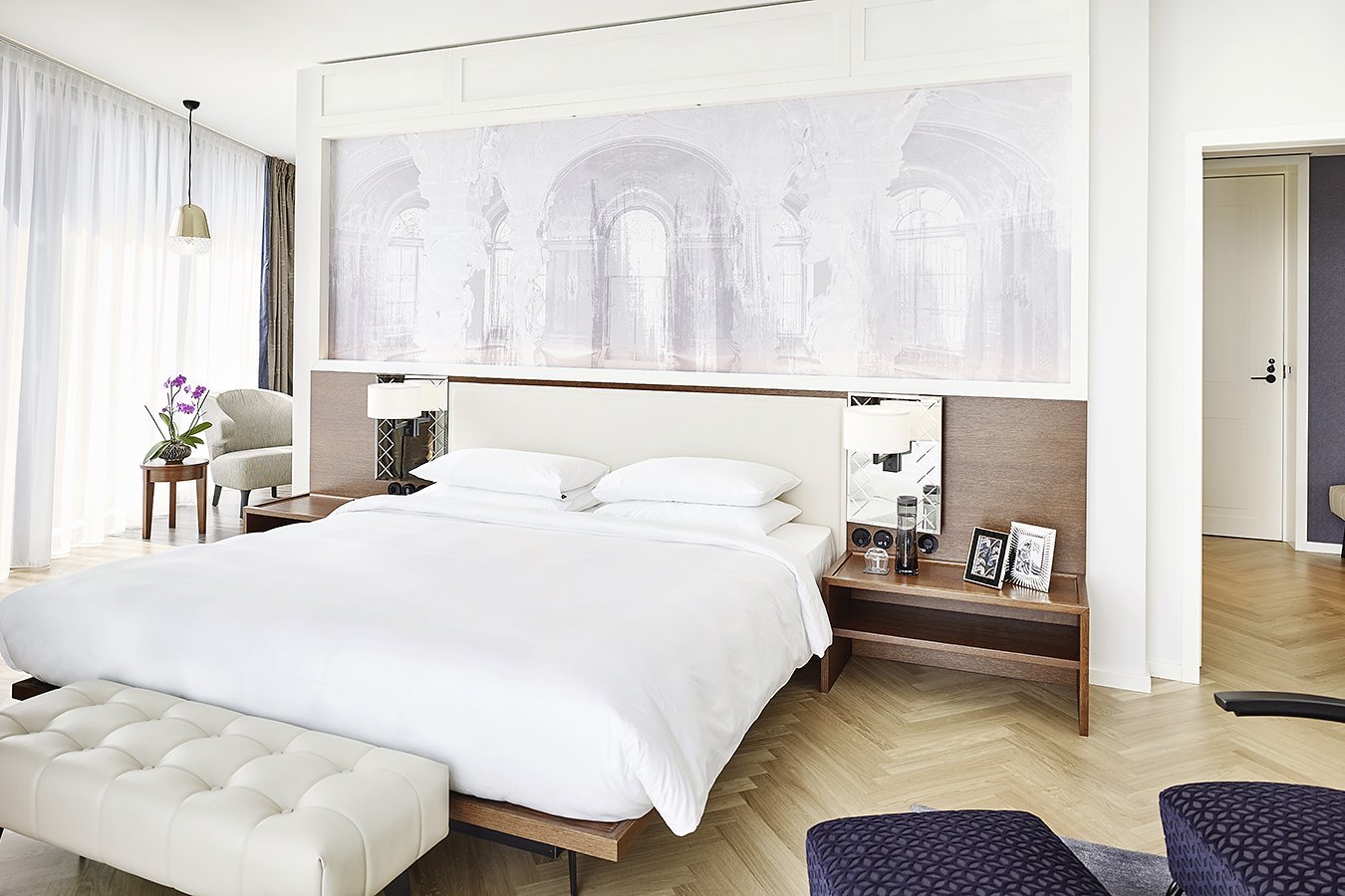Fischgrät Parkett in klassisch edlem Hotelzimmer Wien